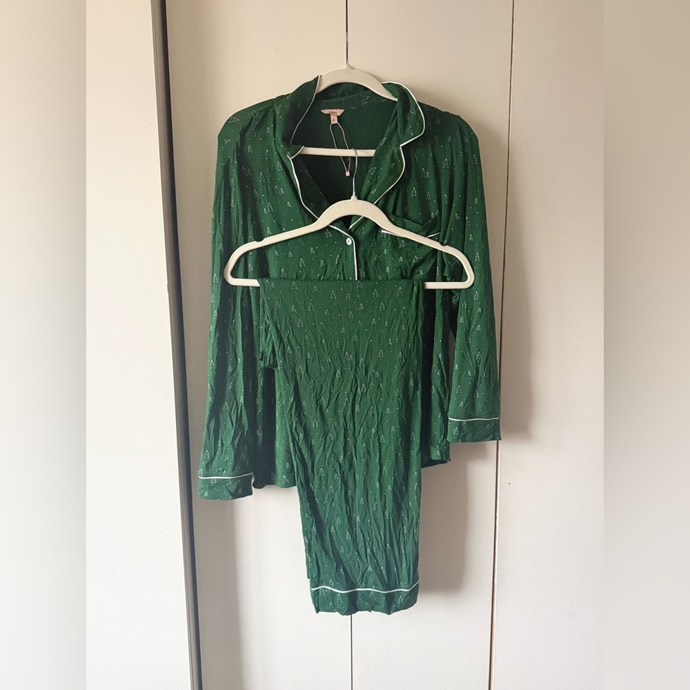 Eberjey Gisele TENCEL™ Modal Long PJ Set in Forest Green Christmas Pajama Set🎄 - Picture 7 of 7